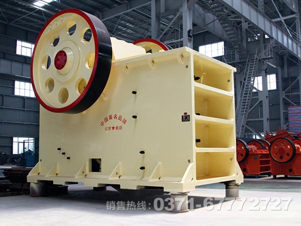 顎式粉碎機(jī)顎板、肘板和邊護(hù)板哪種好？