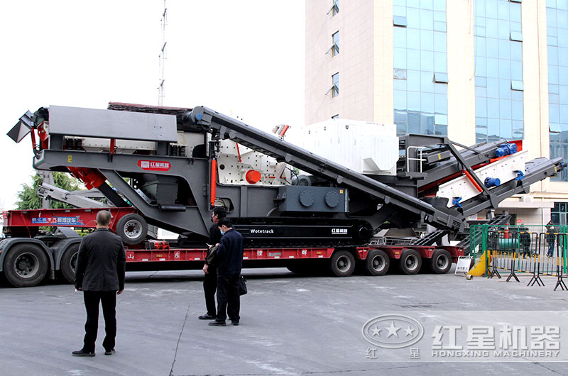 履帶式砂石粉碎機(jī)全力出擊，碎石效果驚人，報(bào)價(jià)是多少？